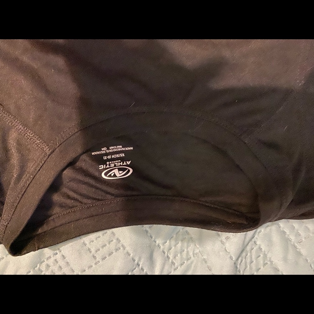 Tank top bundle - Picture 8 of 9
